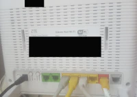 Router fibra ZTE ZXHN H367A