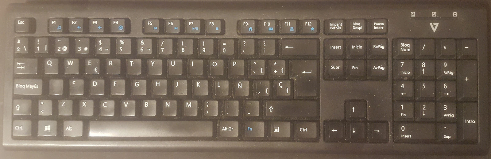 Cómo debo limpiar el teclado del ordenador? - Grupo Sileb
