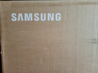 Caja de Samsung 43QN90B