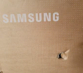 Caja de Samsung 43QN90B